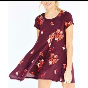 Silence and Noise Urban Outfitters Purple Floral Dress Size Small